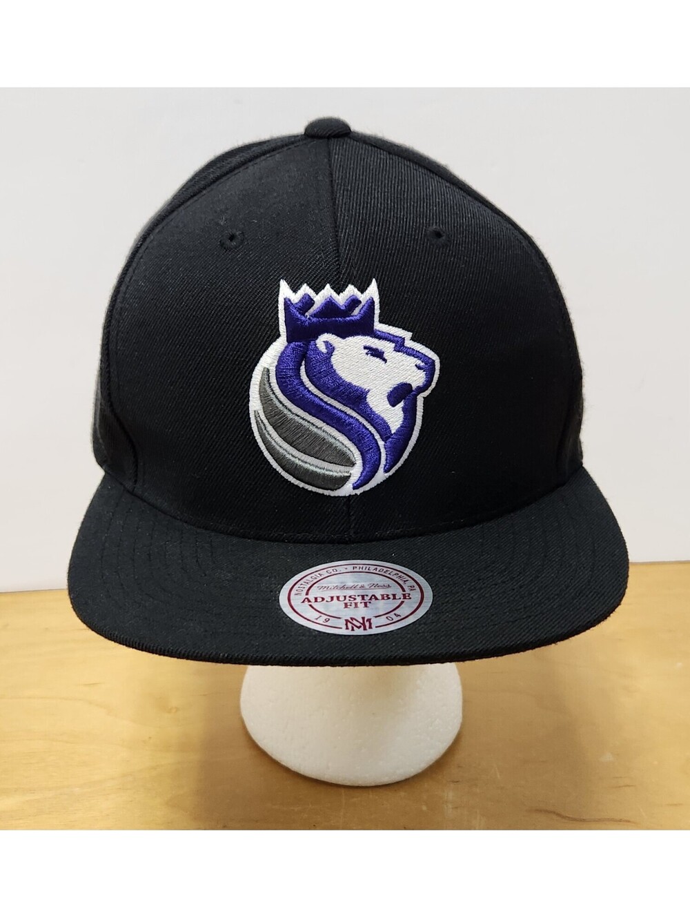 Mitchell & Ness Sacramento Kings Snapback Hat Cap Black Lion Mascot Logo NBA New